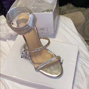 Silver jewel diamanté heel -size 6